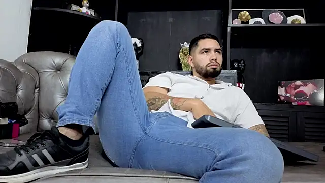 matteosantos live sex cam