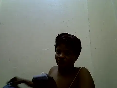 creamyhairy_puss's cam snapshot