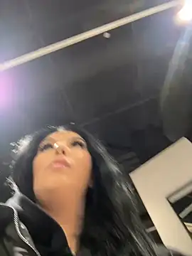 Tisha_Busty live sex cam