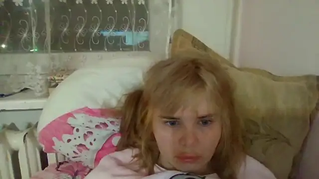 HornyElena's cam snapshot