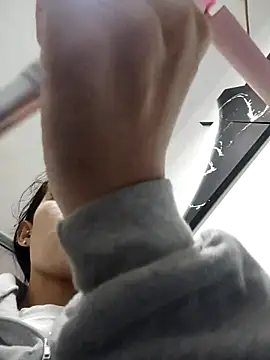 publicdesiary's cam snapshot