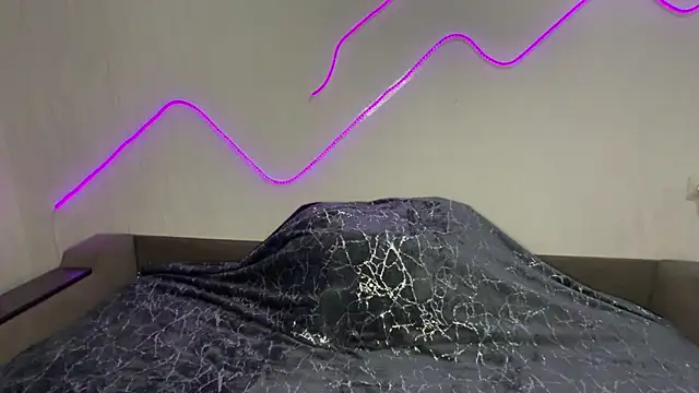 purr_queen's cam snapshot