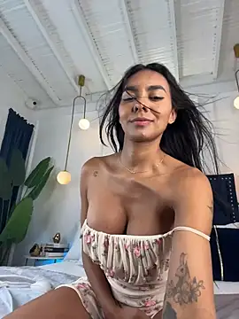 LuckyGoddessXXX's cam snapshot