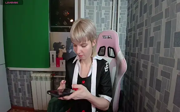 Madelaineses's cam snapshot