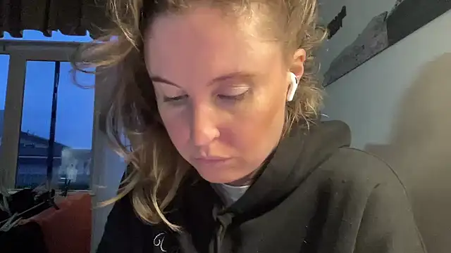 Ameli8's cam snapshot