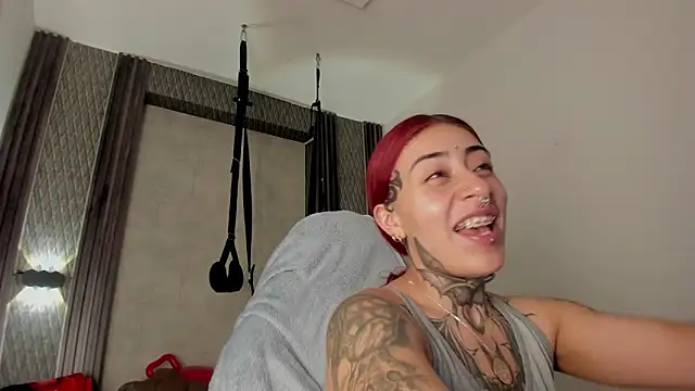 selene_red_ live sex cam