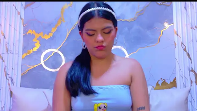 NIKIBUNNY's cam snapshot