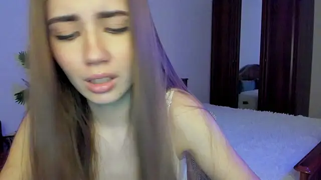 Aurora_Glow21's cam snapshot