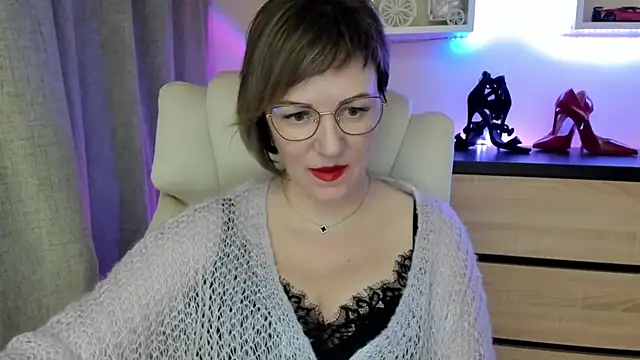 feliziaDesire's cam snapshot