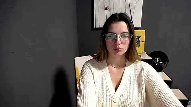 lady_olivia_'s cam snapshot