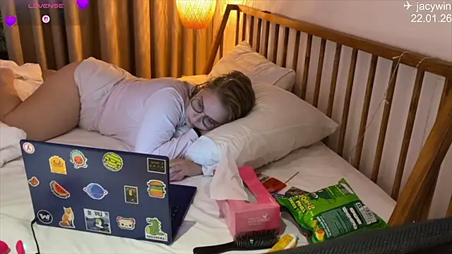 JacyWinslat's cam snapshot