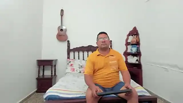 mia_joshua's cam snapshot