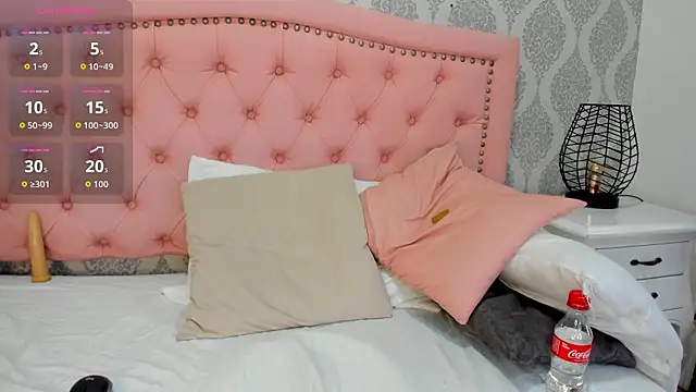 emma_scott_7's cam snapshot