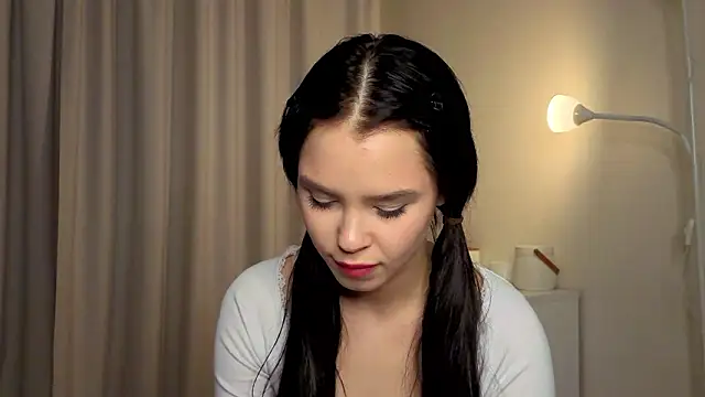 slyshypie's cam snapshot