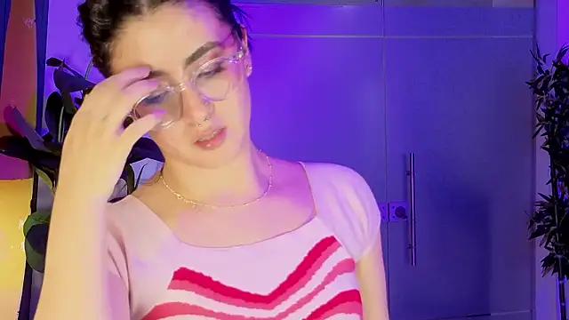 LiLLiAnderson's cam snapshot