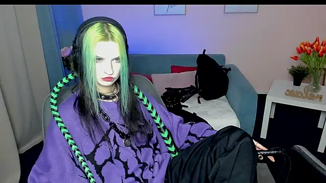 ToxicKittyy's cam snapshot