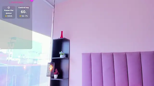 violet_myerrs's cam snapshot