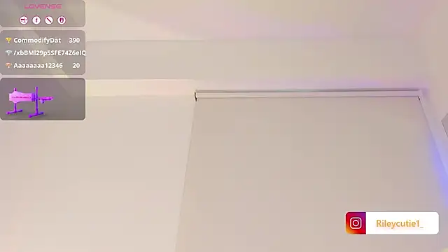 Cutie_Riley's cam snapshot