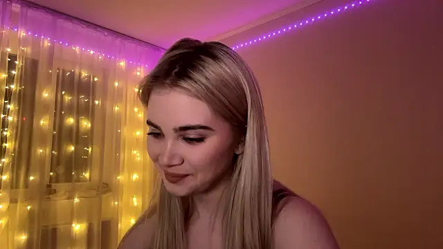 KariJarecke's cam snapshot