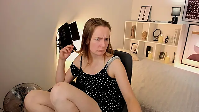 MeggySun's cam snapshot