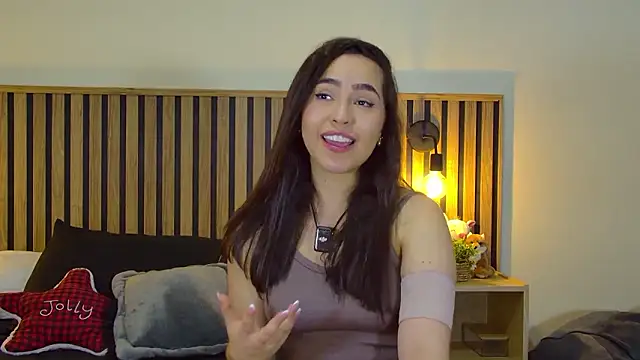 emma_morales_'s cam snapshot