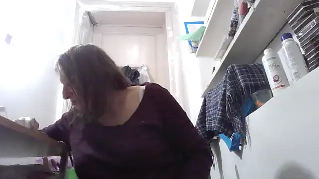 AnnaLive570's cam snapshot