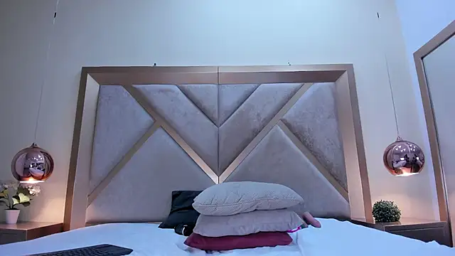 Megan_Siner's cam snapshot