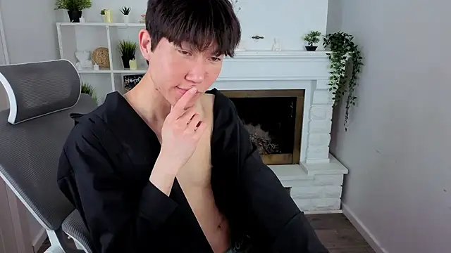 YugoAsian live sex cam