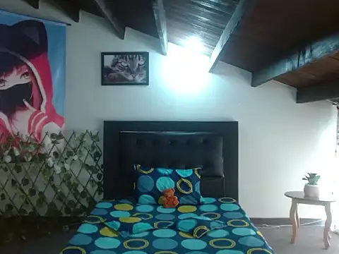 LuluKiss_'s cam snapshot