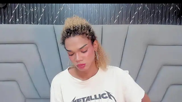 NaomiSteward live sex cam