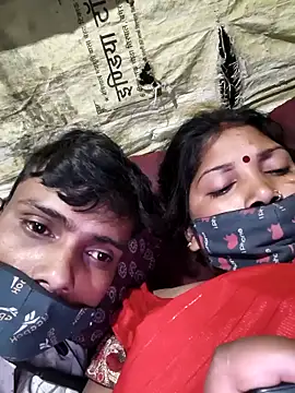 Indiandesicouple155's cam snapshot