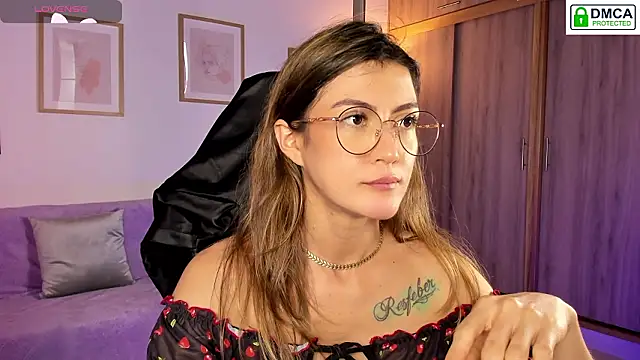 Lilabril's cam snapshot