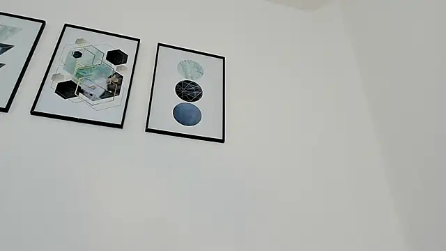 _miaquevedo_'s cam snapshot