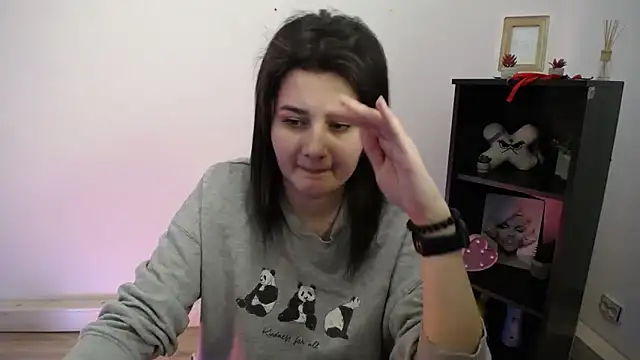 Katrin_kiss_'s cam snapshot