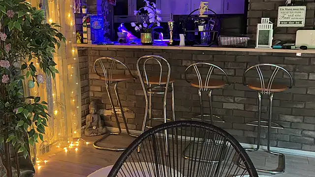 Monageil's cam snapshot