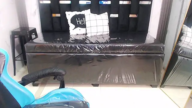 Bluemia_a's cam snapshot