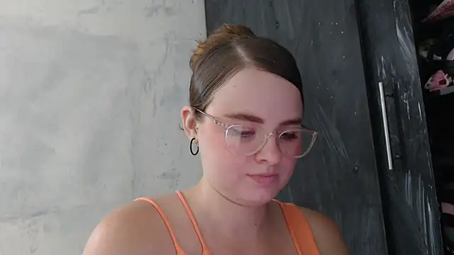 HellenMiyer1111's cam snapshot