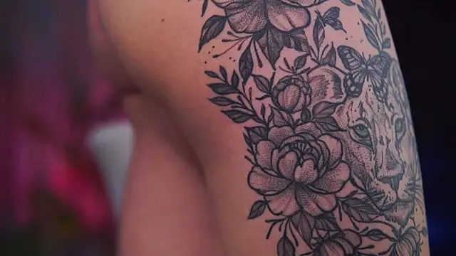 HotBustyBabeX's cam snapshot