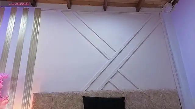 ashley__foxx_'s cam snapshot