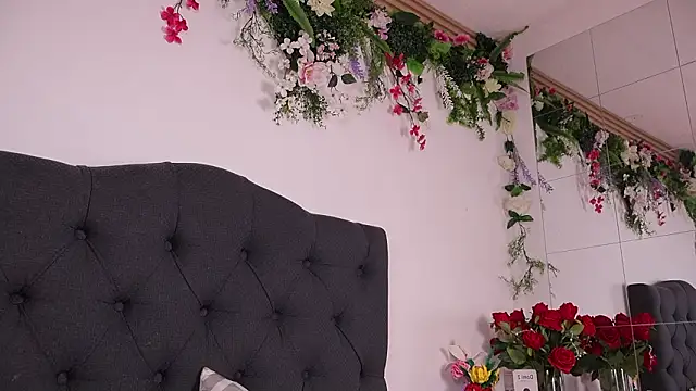 justnala_'s cam snapshot