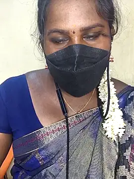 Tamil_flowergril's cam snapshot