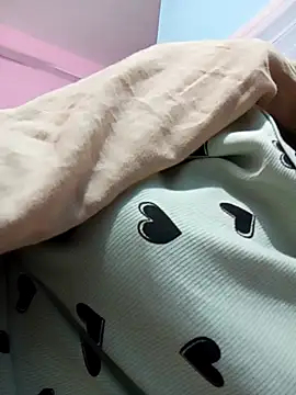 Taisa_islam's cam snapshot