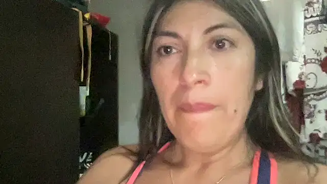 LunaBeya's cam snapshot