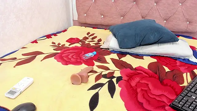 Jazmin040_'s cam snapshot