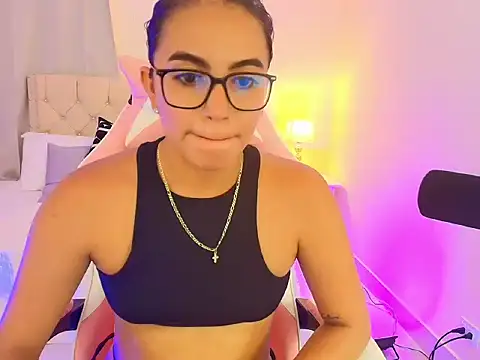 MiaRousee_'s cam snapshot