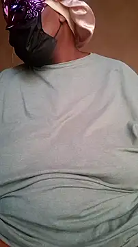 STUFUZASABO's cam snapshot