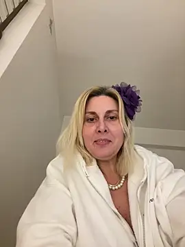 Amelia9798's cam snapshot