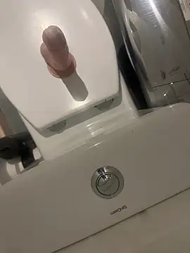 HiddenHoneyLDN's cam snapshot