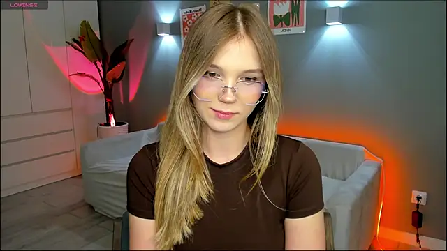 linakorvin live sex cam