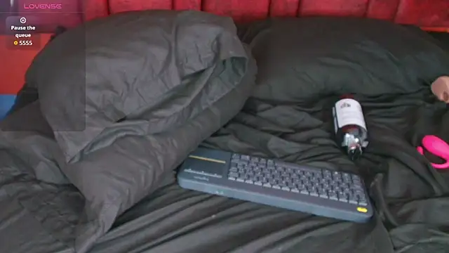 LilithVibe_'s cam snapshot